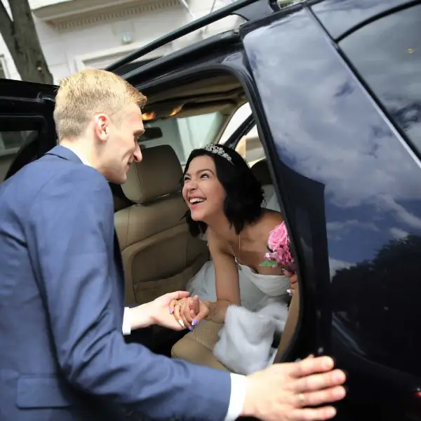 Wedding Transportation CT: Elegant Wedding Car Service in Connecticut